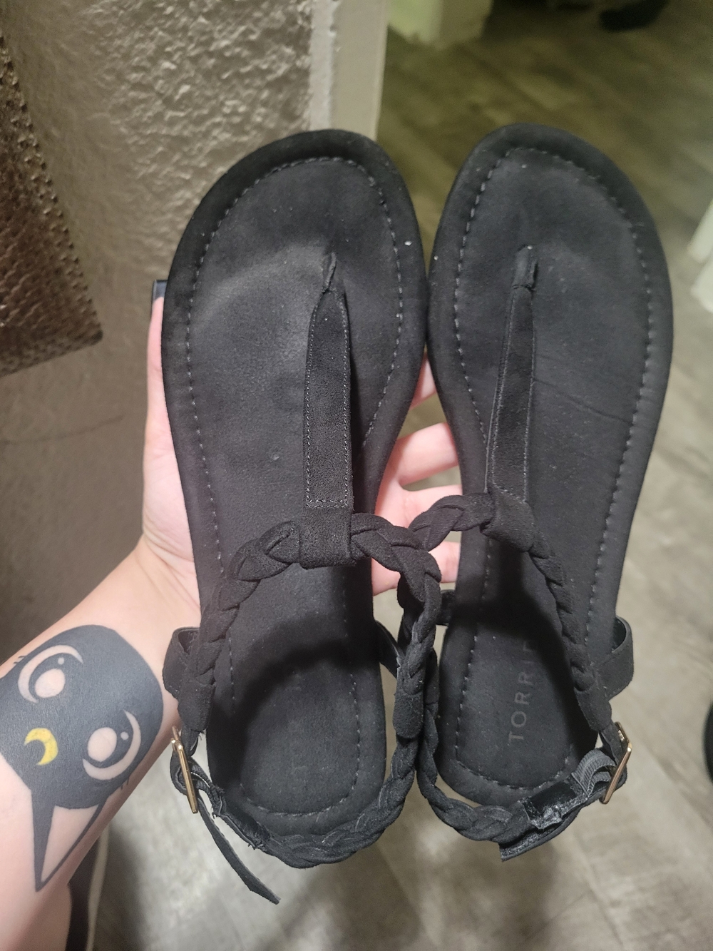 Black Braided T-Strap Sandals 9WW